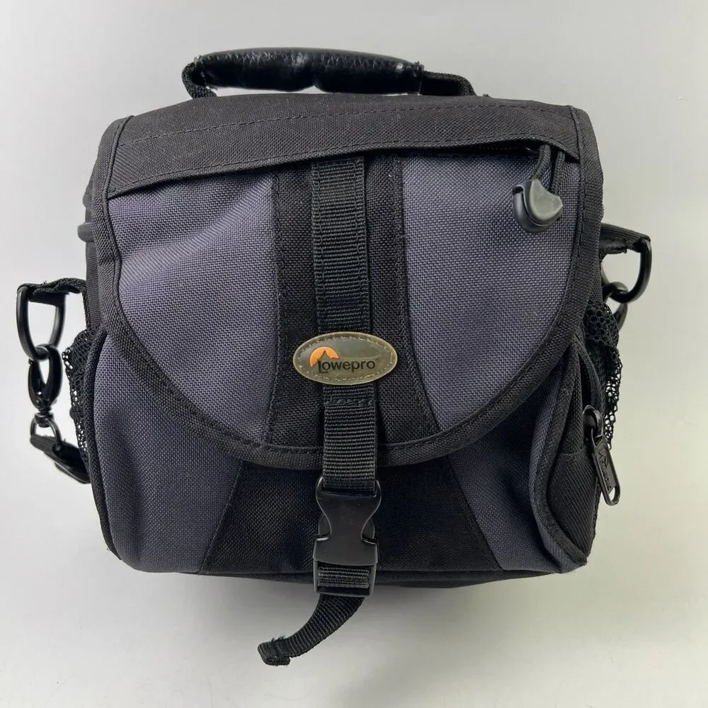 Lowepro EX140 Blue/Black Camera Bag With Many Pockets/Padded Area's